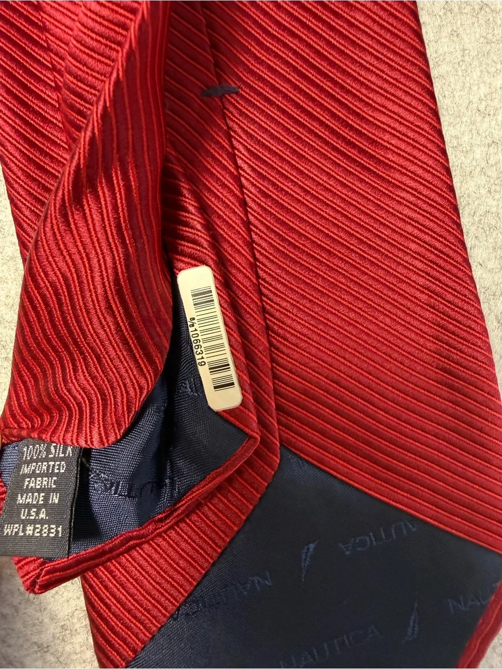 Nautica rich red